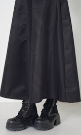 モデル：163cm（着用サイズ：FREE　着用カラー：BLK）