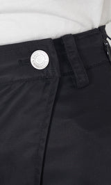 モデル：163cm（着用サイズ：FREE　着用カラー：BLK）