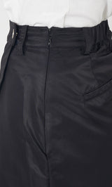 モデル：163cm（着用サイズ：FREE　着用カラー：BLK）