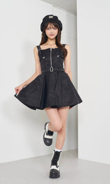 モデル：163cm（着用サイズ：FREE　着用カラー：BLK）