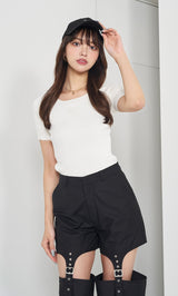 モデル：163cm（着用サイズ：FREE　着用カラー：WHT）