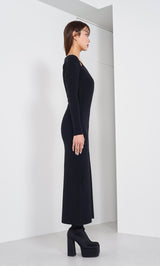 モデル：163cm（着用サイズ：FREE　着用カラー：BLK）