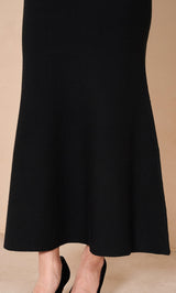 モデル：163cm（着用サイズ：FREE　着用カラー：BLK）