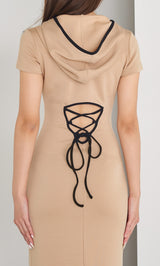 モデル：163cm（着用サイズ：FREE　着用カラー：BEG）