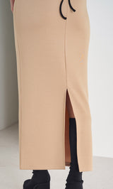 モデル：163cm（着用サイズ：FREE　着用カラー：BEG）