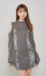 モデル：163cm（着用サイズ：FREE　着用カラー：GRY）