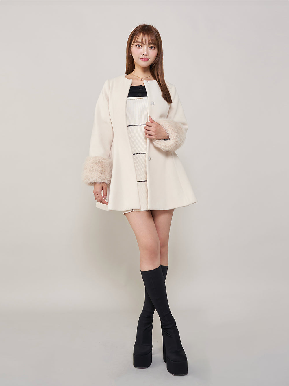 モデル：163cm（着用サイズ：FREE　着用カラー：IVO）