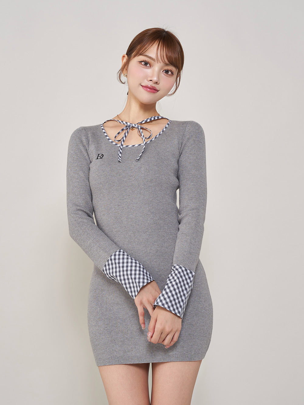モデル：163cm（着用サイズ：FREE　着用カラー：GRY）