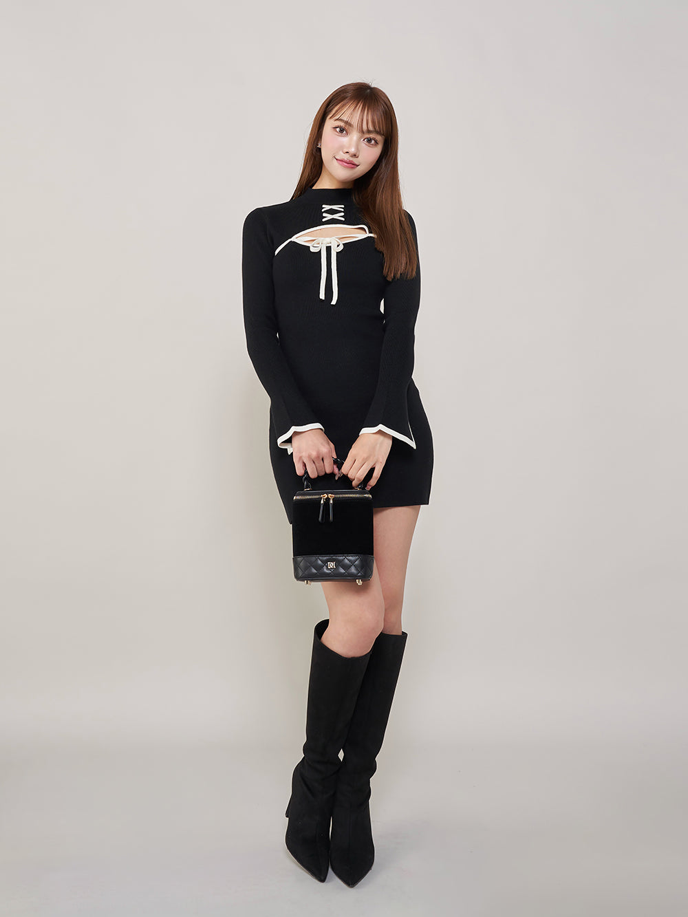 モデル：163cm（着用サイズ：FREE　着用カラー：BLK）