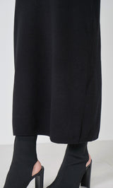 モデル：163cm（着用サイズ：FREE　着用カラー：BLK）