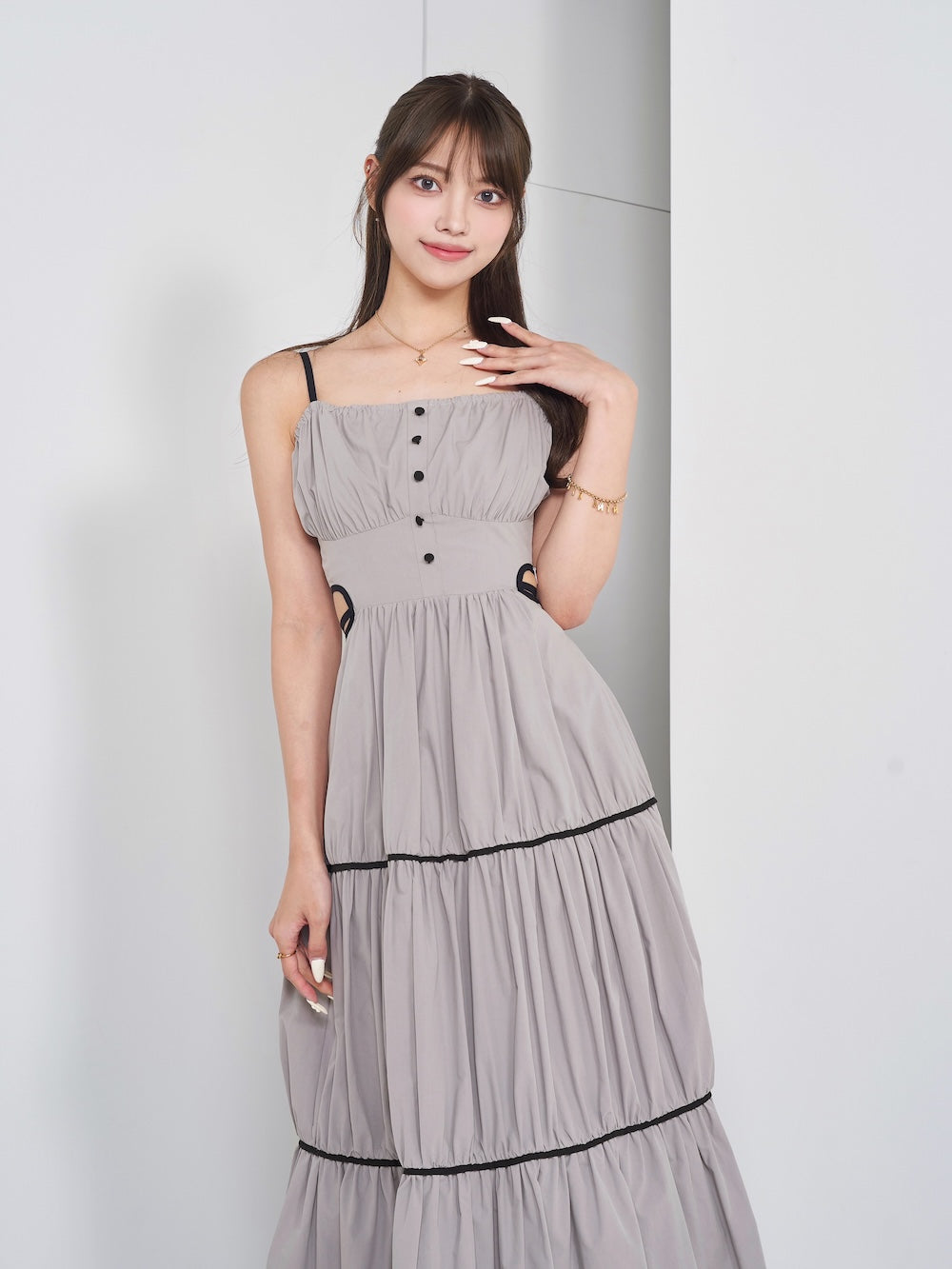 モデル：163cm（着用サイズ：FREE　着用カラー：GRY）