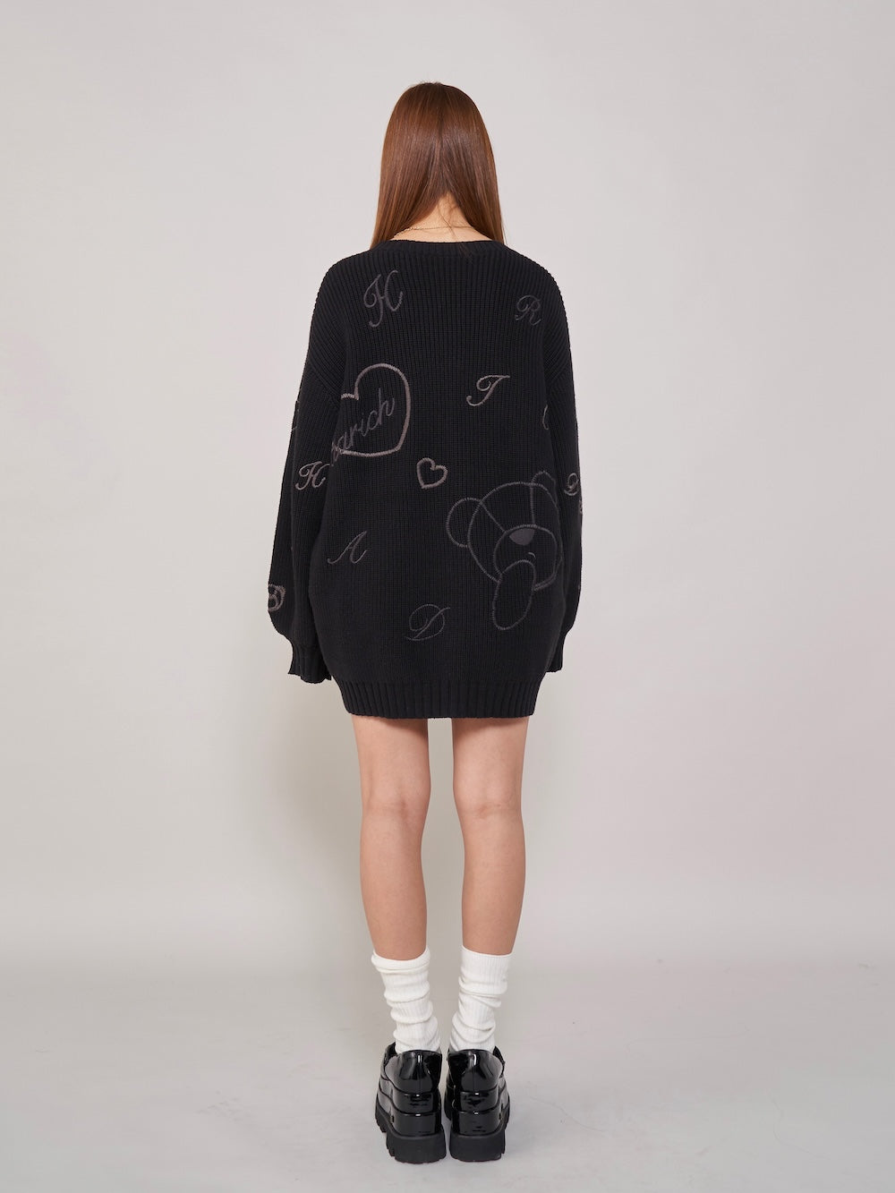 モデル：163cm（着用サイズ：FREE　着用カラー：BLK）