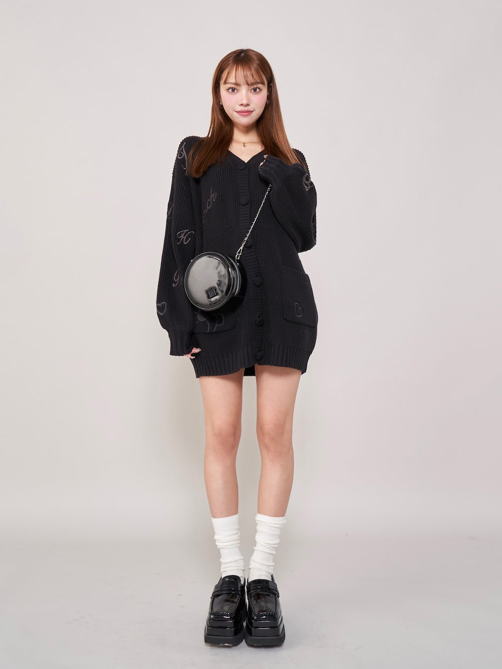 モデル：163cm（着用サイズ：FREE　着用カラー：BLK）