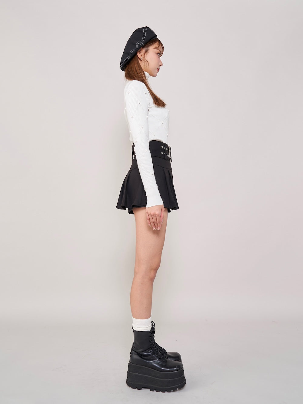 ハトメベルトプリーツミニスカート