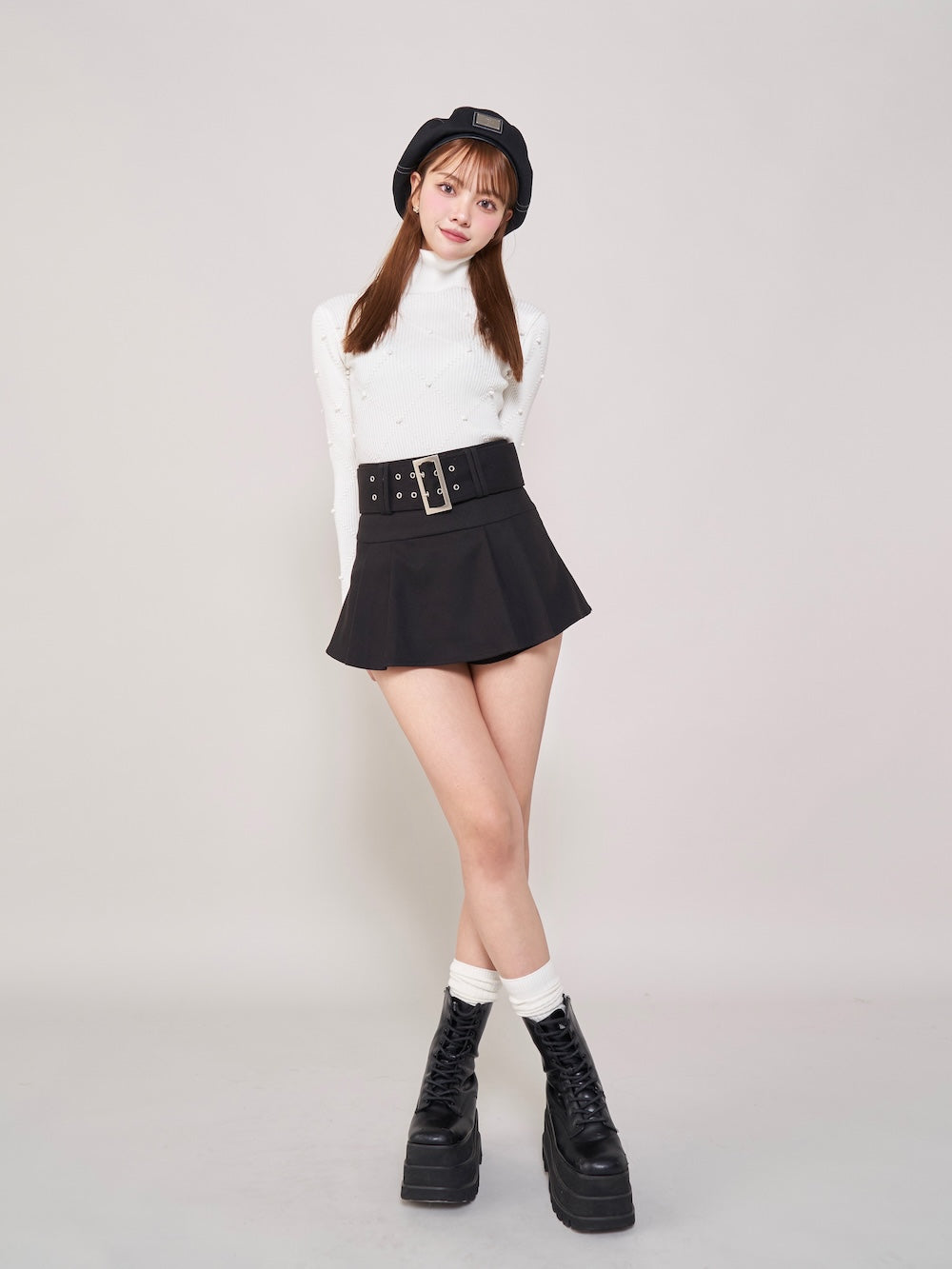 ハトメベルトプリーツミニスカート