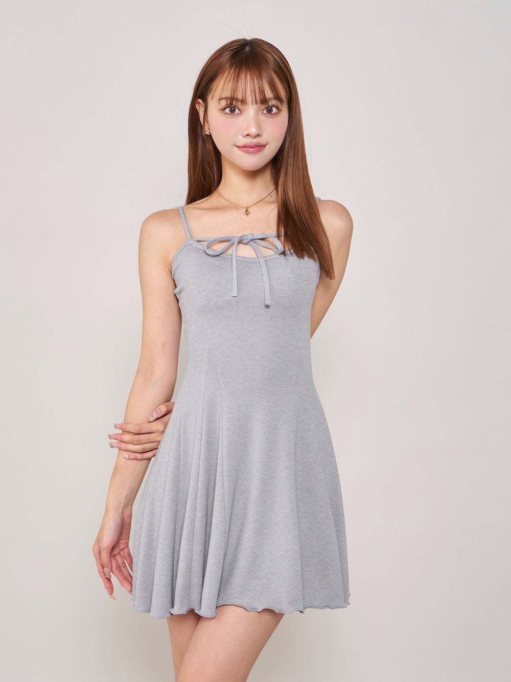 モデル：163cm（着用サイズ：FREE　着用カラー：GRY）