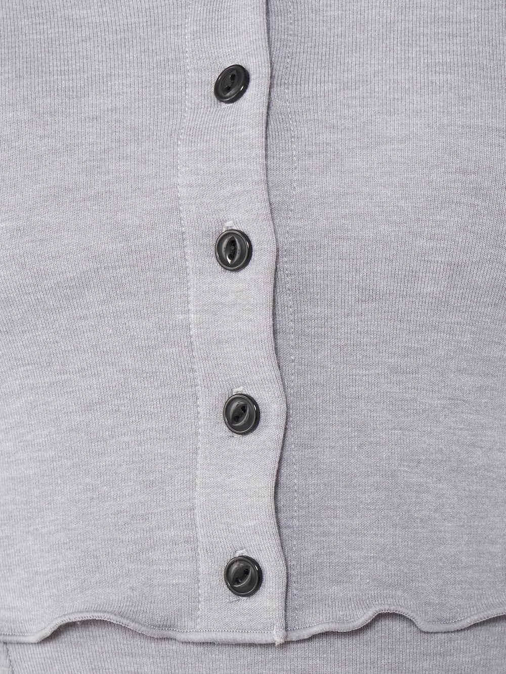 モデル：163cm（着用サイズ：FREE　着用カラー：GRY）