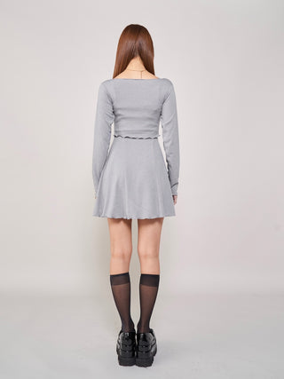 モデル：163cm（着用サイズ：FREE　着用カラー：GRY）