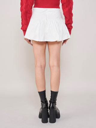 モデル：163cm（着用サイズ：FREE　着用カラー：WHT）