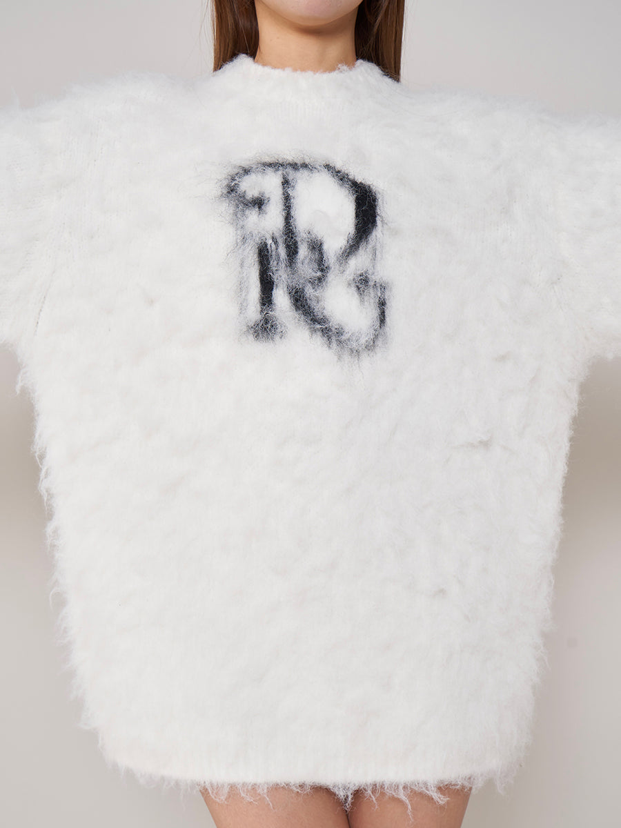 モデル：160cm（着用サイズ：FREE　着用カラー：IVO）