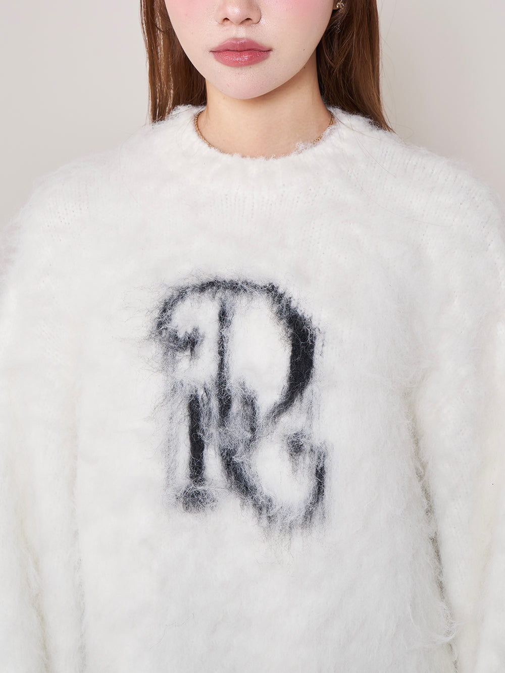 モデル：160cm（着用サイズ：FREE　着用カラー：IVO）