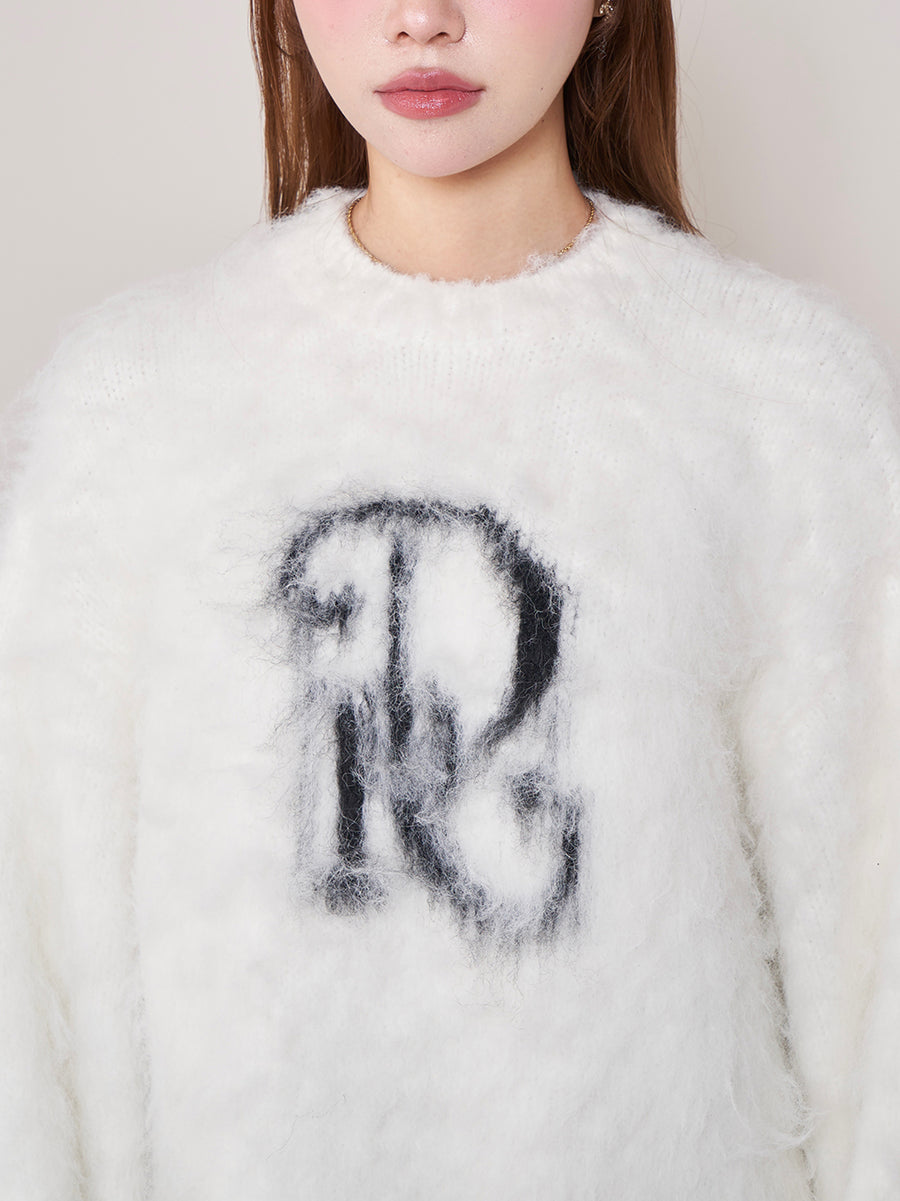 モデル：160cm（着用サイズ：FREE　着用カラー：IVO）