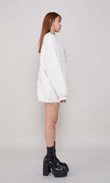 モデル：160cm（着用サイズ：FREE　着用カラー：IVO）