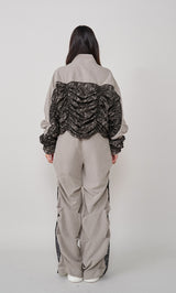モデル：163cm（着用サイズ：FREE　着用カラー：GRY）