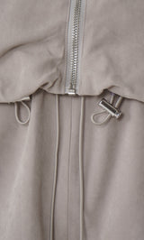 モデル：163cm（着用サイズ：FREE　着用カラー：GRY）