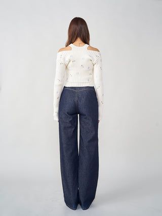 モデル：163cm（着用サイズ：FREE　着用カラー：WHT）