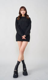 モデル：163cm（着用サイズ：FREE　着用カラー：BLK）