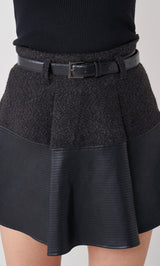 モデル：163cm（着用サイズ：S　着用カラー：BLK）