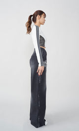 モデル：163cm（着用サイズ：FREE　着用カラー：WHT）