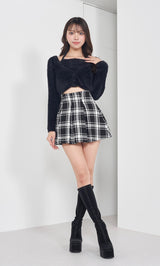 モデル：163cm（着用サイズ：FREE　着用カラー：BLK）