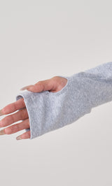 モデル：163cm（着用サイズ：FREE　着用カラー：GRY）