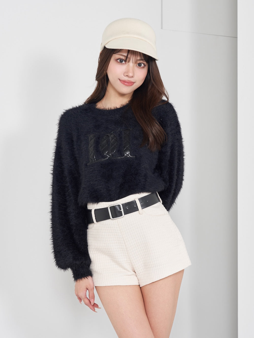 モデル：163cm（着用サイズ：FREE　着用カラー：BLK）