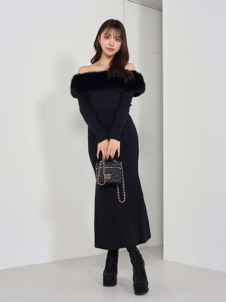 モデル：163cm（着用サイズ：FREE　着用カラー：BLK）