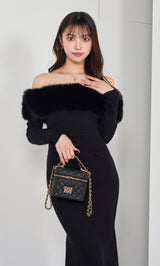 モデル：163cm（着用サイズ：FREE　着用カラー：BLK）