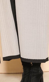 モデル：163cm（着用サイズ：FREE　着用カラー：GRY）