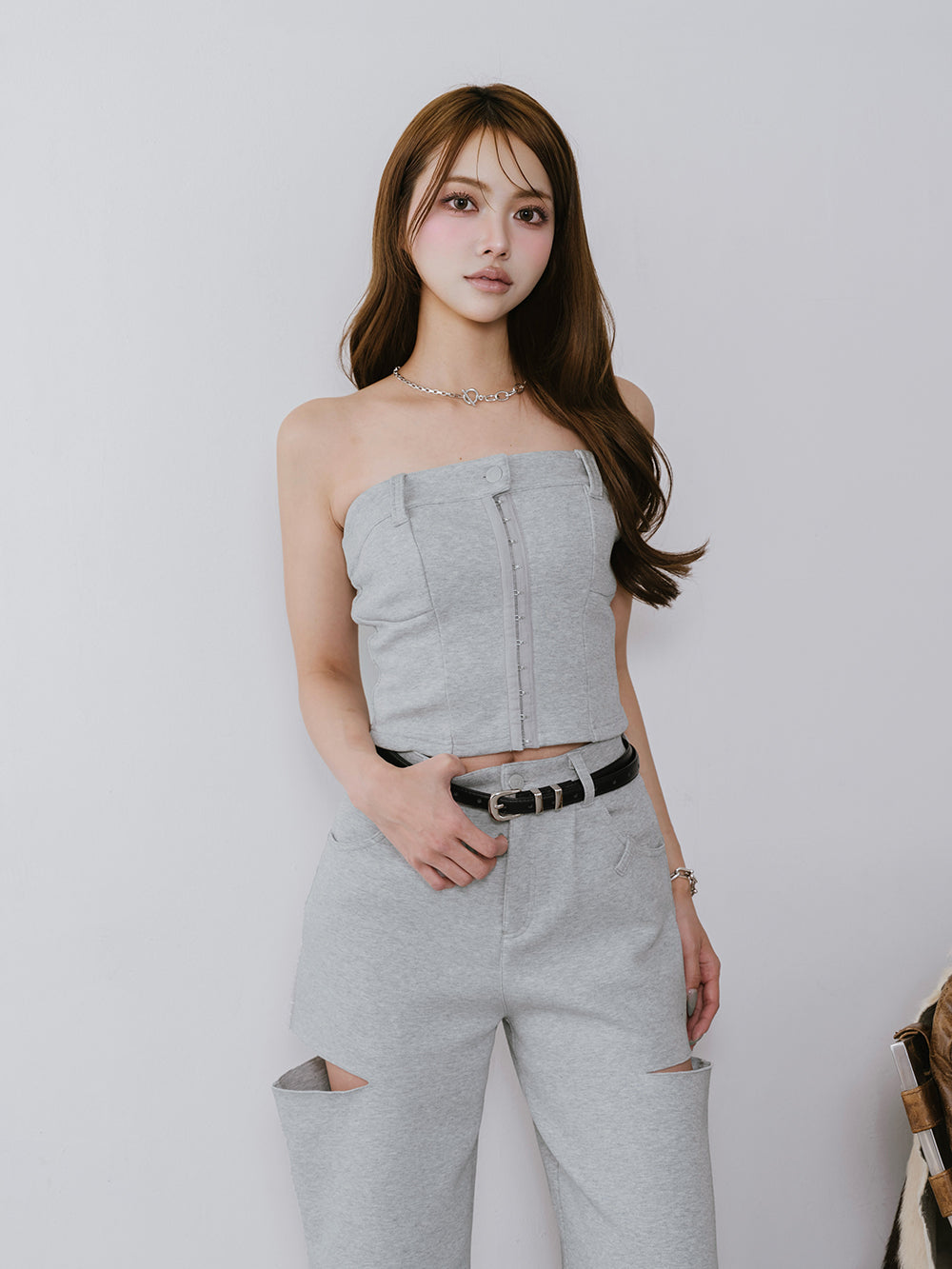 モデル：163cm（着用サイズ：FREE　着用カラー：GRY）