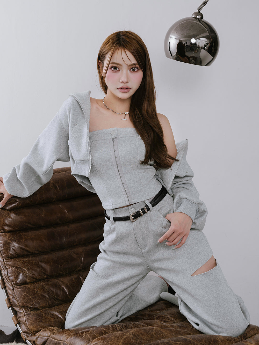 モデル：163cm（着用サイズ：FREE　着用カラー：GRY）