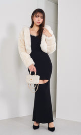 モデル：163cm（着用サイズ：FREE　着用カラー：BLK）