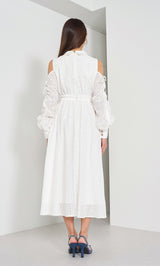 モデル：163cm（着用サイズ：FREE　着用カラー：WHT）