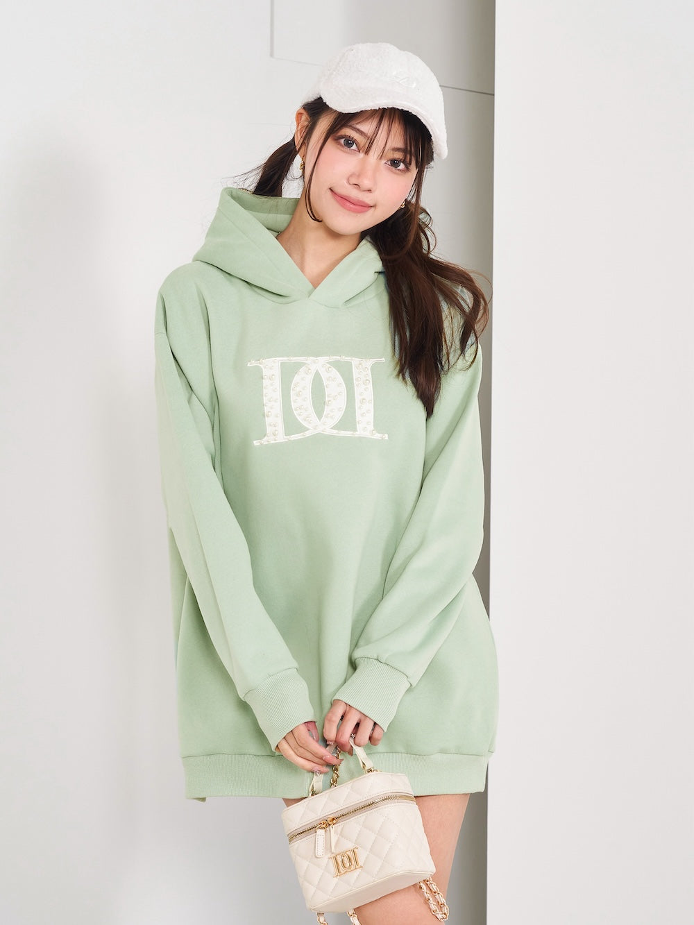 モデル：163cm（着用サイズ：FREE　着用カラー：MNT）