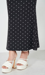 モデル：163cm（着用サイズ：FREE　着用カラー：DOT）