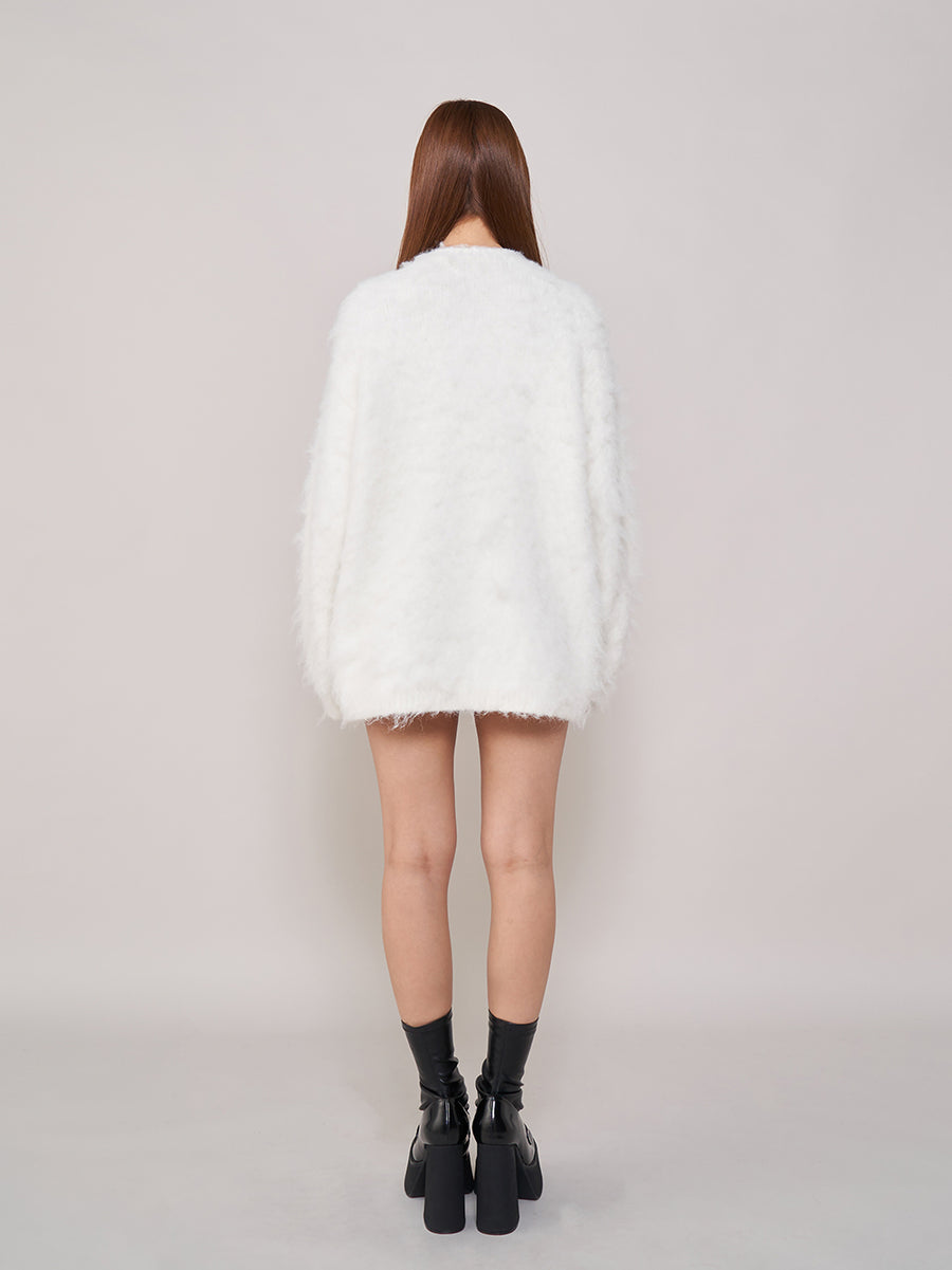 モデル：160cm（着用サイズ：FREE　着用カラー：IVO）