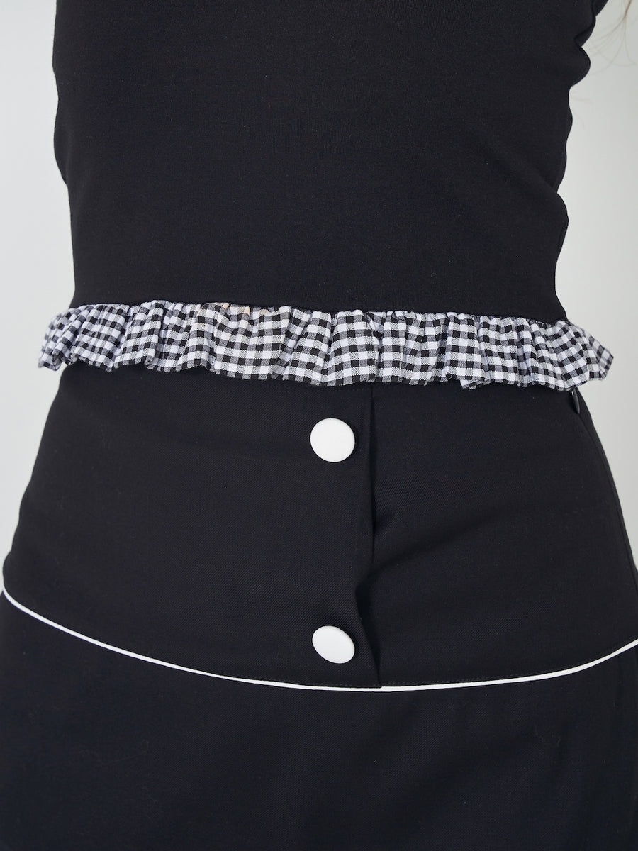 モデル：163cm（着用サイズ：FREE　着用カラー：BLK）