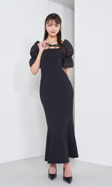 モデル：163cm（着用サイズ：FREE　着用カラー：BLK）