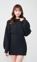 モデル：163cm（着用サイズ：FREE　着用カラー：BLK）