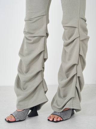 モデル：163cm（着用サイズ：FREE　着用カラー：GRY）